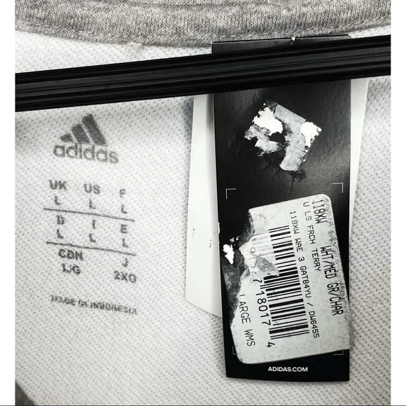 NWT Georgia Tech Yellow Jackets Gray White Wide Neck Large Adidas Sweatshirt - Picture 4 of 5